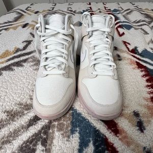 NIKE DUNK HIGH RETRO PREMIUM SE CRACKED LEATHER CASUAL SHOES